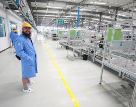 防靜電車間無塵級別是多少？防靜電無塵車間裝修設(shè)計標(biāo)準(zhǔn)